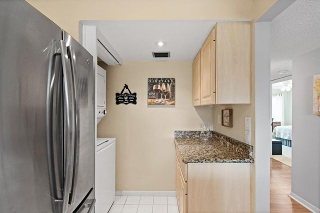 5393 SE Miles Grant Road SE 202, Stuart, FL 34997