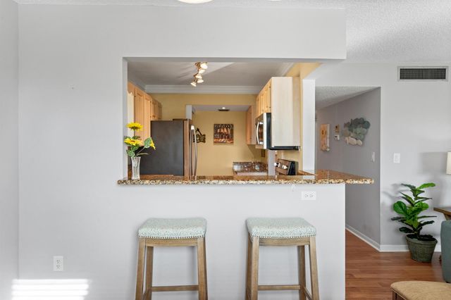 5393 SE Miles Grant Road SE 202, Stuart, FL 34997