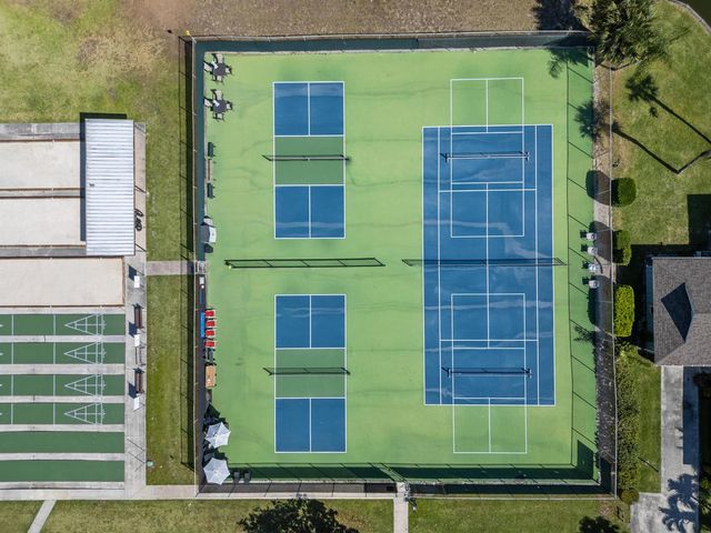 5393 SE Miles Grant Road SE 202, Stuart, FL 34997