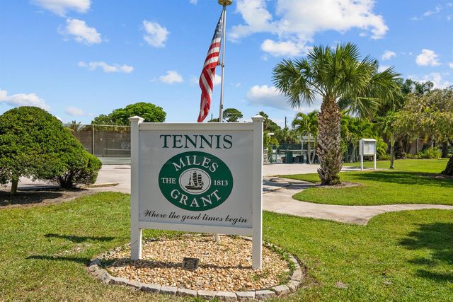 5393 SE Miles Grant Road SE 202, Stuart, FL 34997