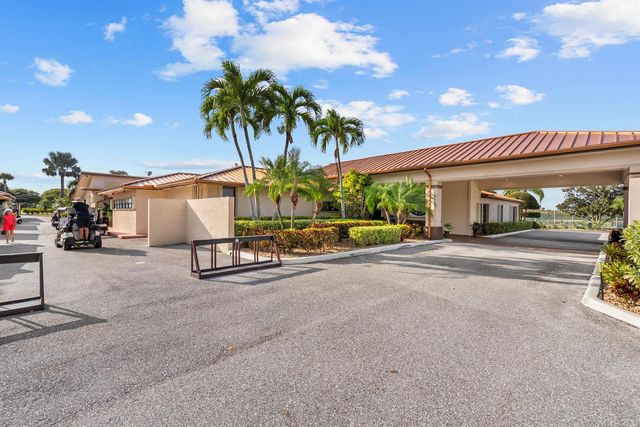 5393 SE Miles Grant Road SE 202, Stuart, FL 34997