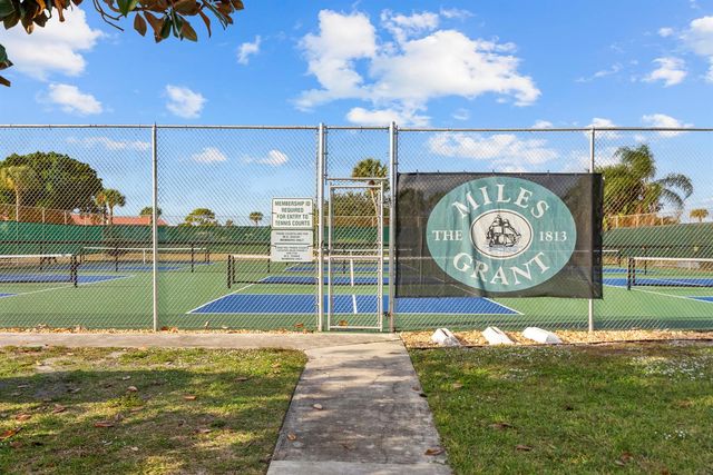 5393 SE Miles Grant Road SE 202, Stuart, FL 34997