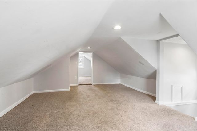 52 Auburn St, Lowell, MA 01852