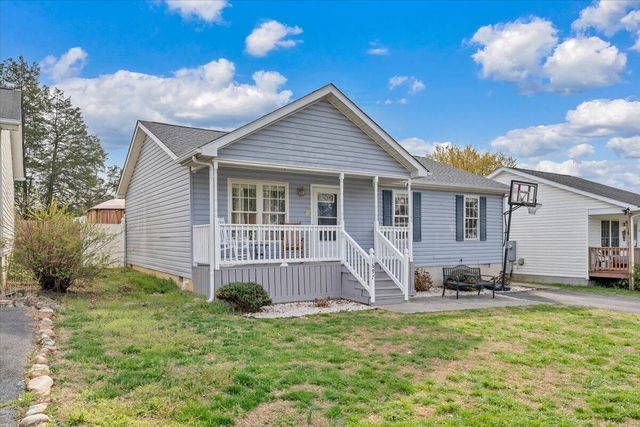 1697 Gordon AVE, Roanoke, VA 24014