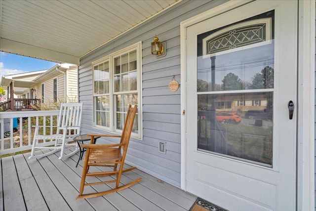 1697 Gordon AVE, Roanoke, VA 24014