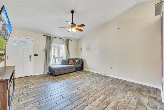 1697 Gordon AVE, Roanoke, VA 24014