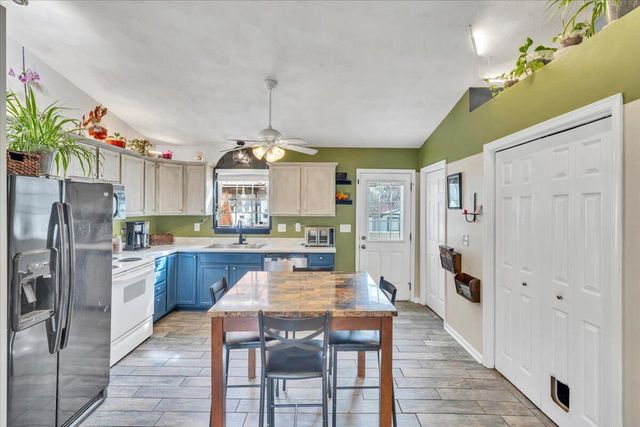 1697 Gordon AVE, Roanoke, VA 24014