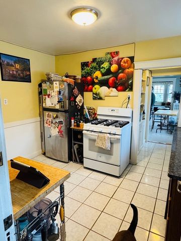 106 Bennett St 2, Boston, MA 02135