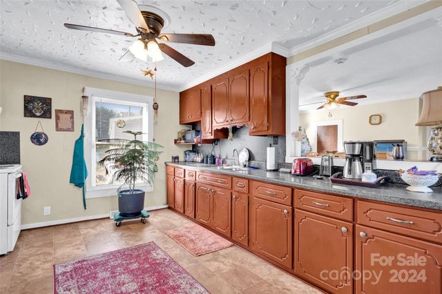 45 Sunderland Road, Concord, NC 28027