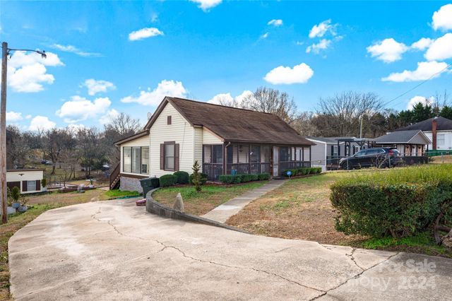 45 Sunderland Road, Concord, NC 28027