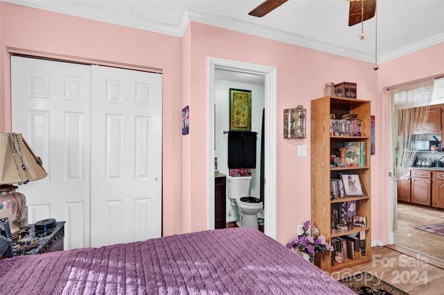 45 Sunderland Road, Concord, NC 28027
