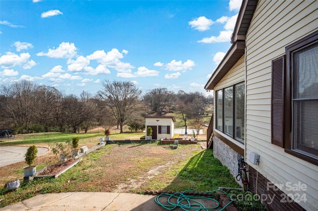 45 Sunderland Road, Concord, NC 28027