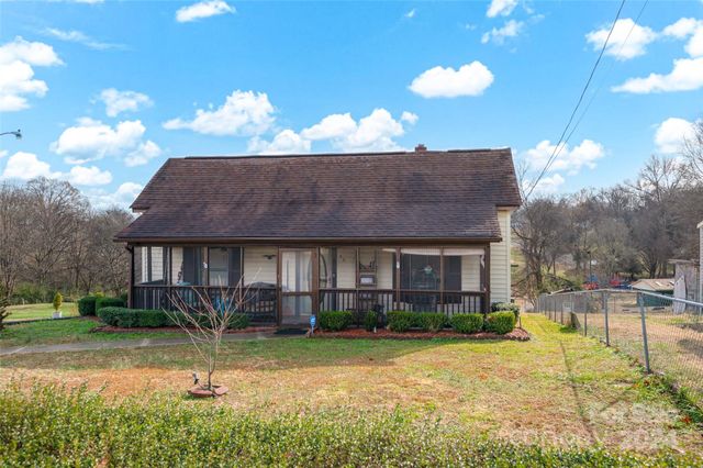 45 Sunderland Road, Concord, NC 28027