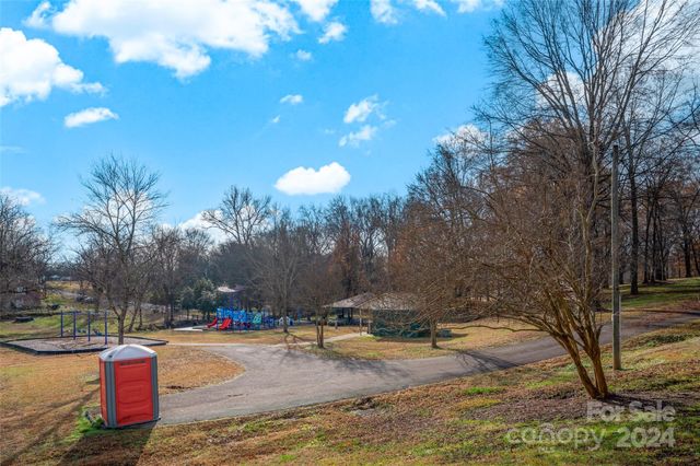 45 Sunderland Road, Concord, NC 28027