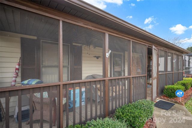 45 Sunderland Road, Concord, NC 28027