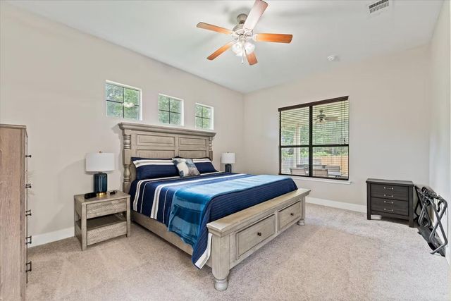 976 Northampton Drive, Conroe, TX 77303