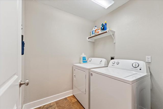 976 Northampton Drive, Conroe, TX 77303