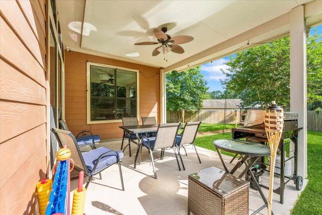 976 Northampton Drive, Conroe, TX 77303