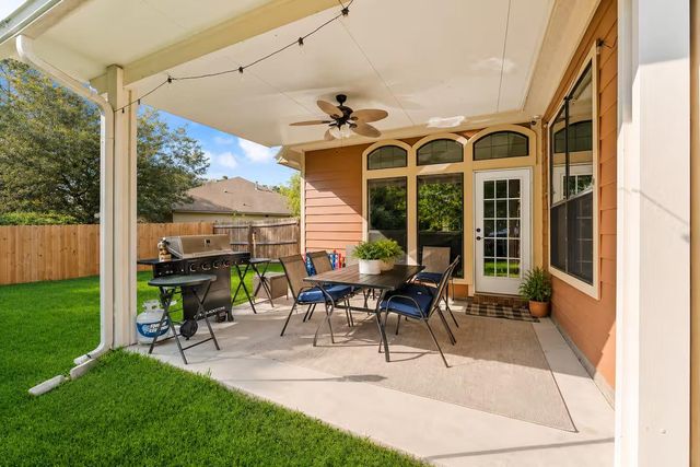 976 Northampton Drive, Conroe, TX 77303