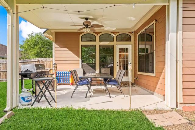 976 Northampton Drive, Conroe, TX 77303