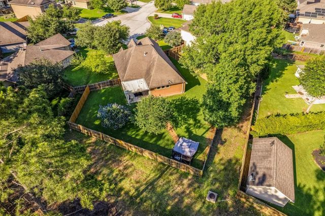 976 Northampton Drive, Conroe, TX 77303