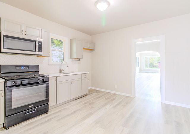 829 Johnson Street, Gary, IN 46402