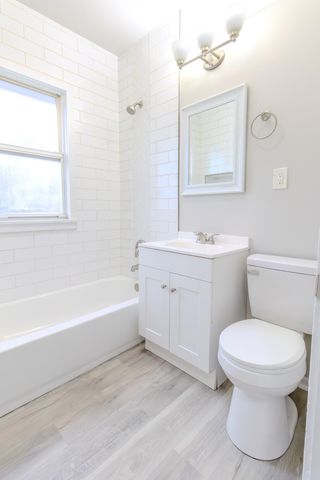 829 Johnson Street, Gary, IN 46402