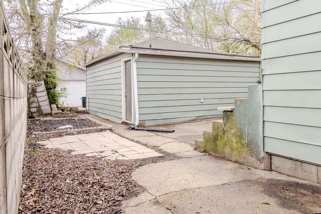 829 Johnson Street, Gary, IN 46402