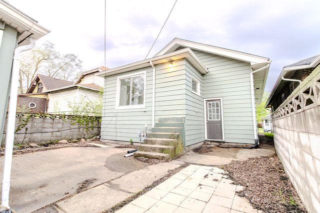829 Johnson Street, Gary, IN 46402