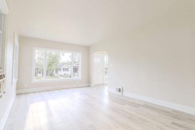 829 Johnson Street, Gary, IN 46402