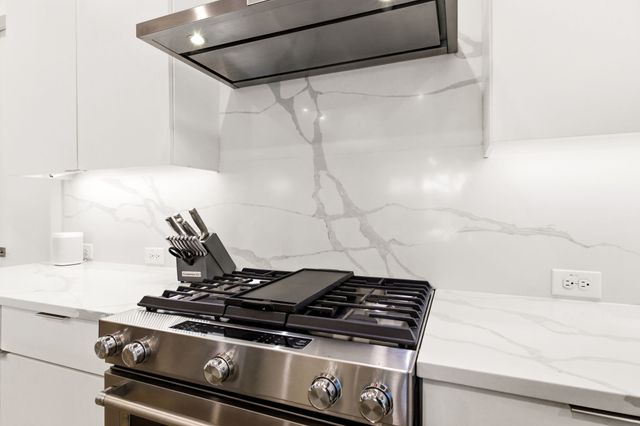 4827 Newmore Avenue, Dallas, TX 75209