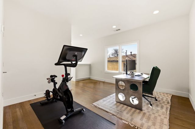 4827 Newmore Avenue, Dallas, TX 75209