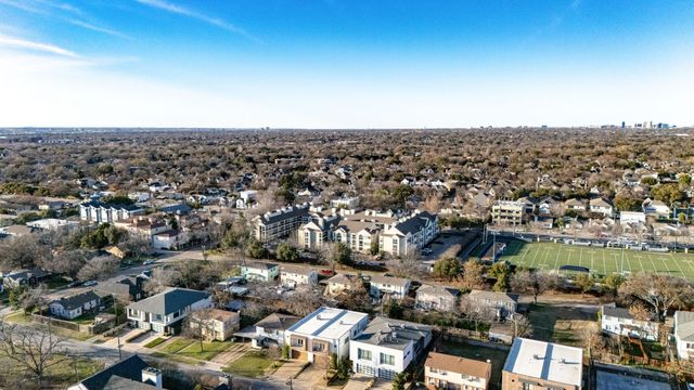 4827 Newmore Avenue, Dallas, TX 75209