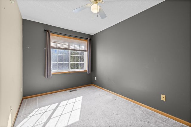 2320 Lower Afton Road E 423, Maplewood, MN 55119
