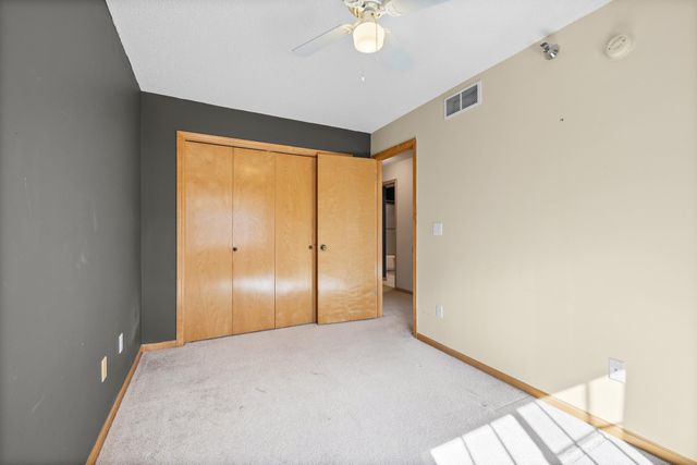 2320 Lower Afton Road E 423, Maplewood, MN 55119
