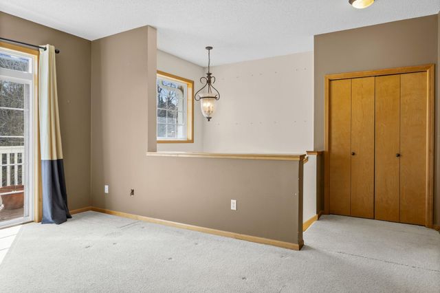 2320 Lower Afton Road E 423, Maplewood, MN 55119