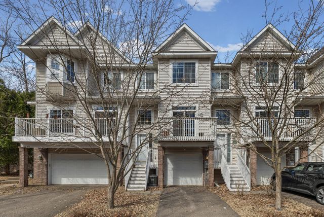 2320 Lower Afton Road E 423, Maplewood, MN 55119