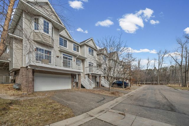 2320 Lower Afton Road E 423, Maplewood, MN 55119