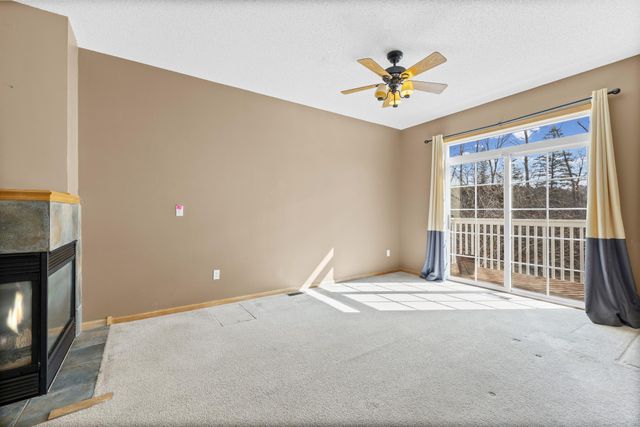 2320 Lower Afton Road E 423, Maplewood, MN 55119