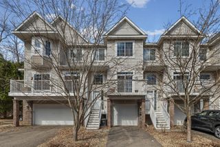 2320 Lower Afton Road E 423, Maplewood, MN 55119