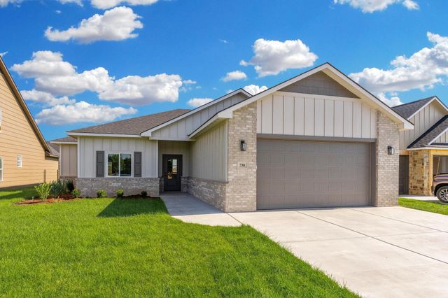 738 N Rainbow Lake Ct., Wichita, KS 67235
