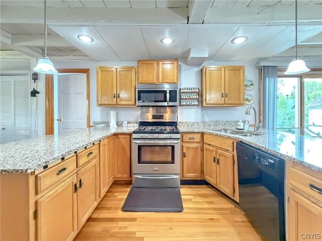 7291 West South Street, Westmoreland, NY 13490