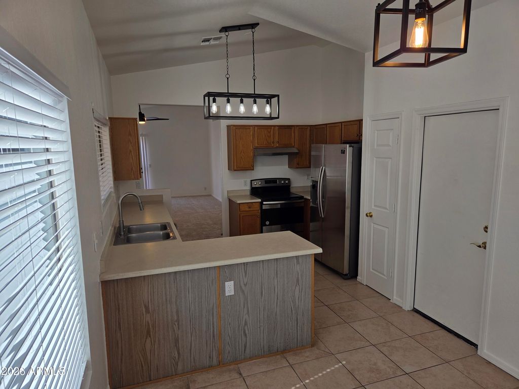 3210 W LOUISE Drive, Phoenix, AZ 85027 — photo 3