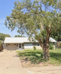 2215 SE 21ST Avenue, Amarillo, TX 79103