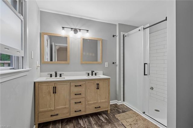 10161 Deer Trace Ln, Gloucester, VA 23061