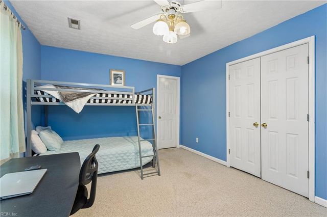 10161 Deer Trace Ln, Gloucester, VA 23061