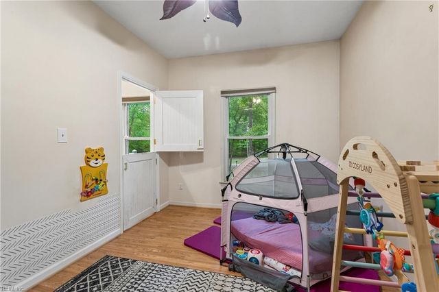10161 Deer Trace Ln, Gloucester, VA 23061