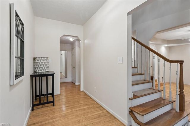 10161 Deer Trace Ln, Gloucester, VA 23061