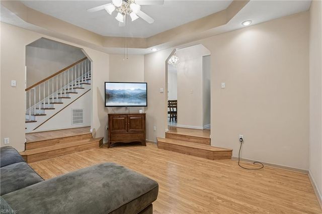 10161 Deer Trace Ln, Gloucester, VA 23061