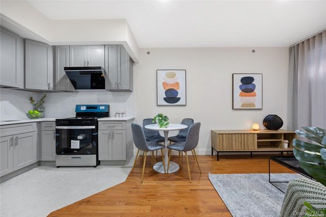 141-15 Cherry Avenue 6E, Flushing, NY 11355
